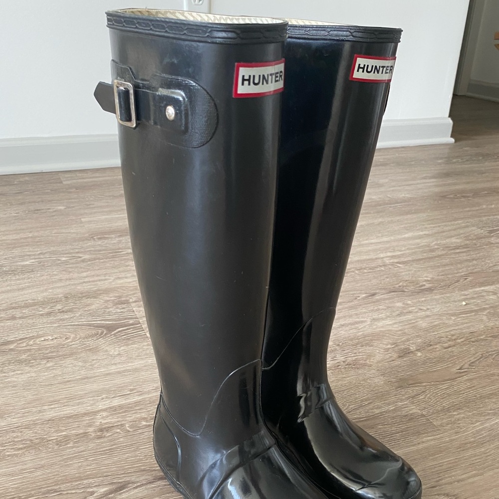 Hunter Boots - Picture 2 of 12
